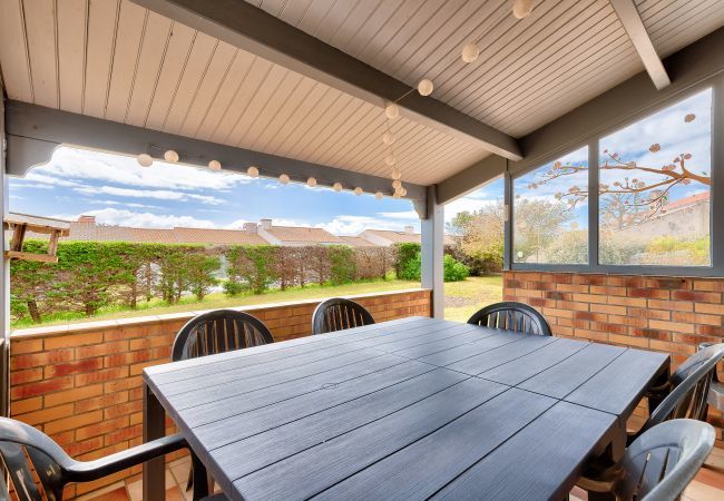 Maison à Brem-sur-Mer - Maison et jardin pour 4 à Brem-sur-Mer  Maison à Brem-sur-Mer - Maison et jardin pour 4 à Brem-sur-Mer