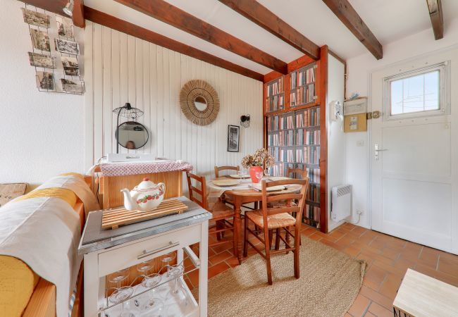 Maison à Sarzeau - Escapade calme avec piscine, à 400m de la plage Maison à Sarzeau - Escapade calme avec piscine, à 400m de la plage