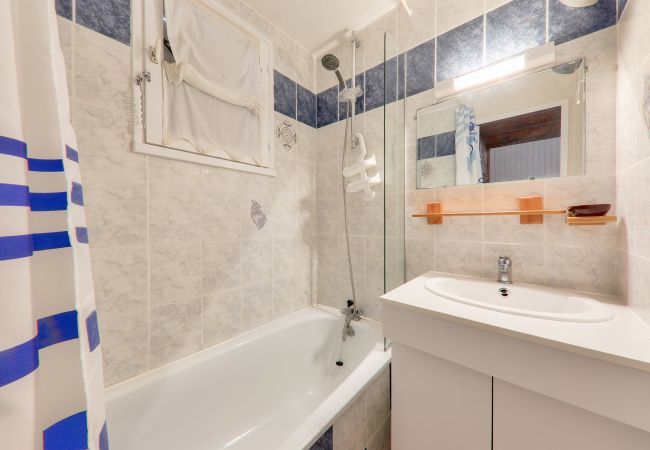 Maison à Sarzeau - Escapade calme avec piscine, à 400m de la plage Maison à Sarzeau - Escapade calme avec piscine, à 400m de la plage