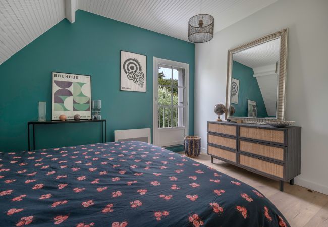 Maison à Piriac-sur-Mer - Maison pour 8 - Piscine chauffée - 100m de la plage Maison à Piriac-sur-Mer - Maison pour 8 - Piscine chauffée - 100m de la plage