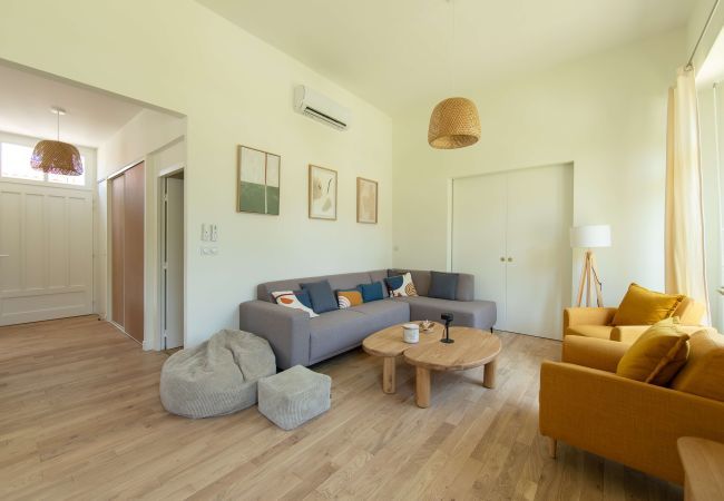 Maison à Lège-Cap-Ferret - Face au phare du Ferret - 300m plage - 10 pers Maison à Lège-Cap-Ferret - Face au phare du Ferret - 300m plage - 10 pers