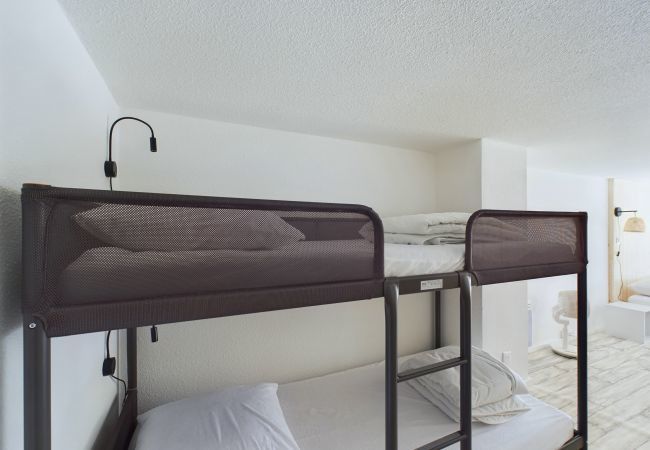 Appartement à Saint-Hilaire-de-Riez - À 150m de la Corniche, appart mezzanine pour 4 Appartement à Saint-Hilaire-de-Riez - À 150m de la Corniche, appart mezzanine pour 4