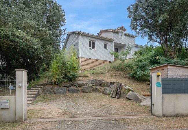 Maison à Saint-Michel-Chef-Chef - Maison pour 8 personnes - 300m de la plage