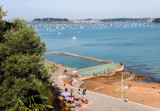 Maison à Dinard - 50m de la plage - Jolie Maison pour 8 Maison à Dinard - 50m de la plage - Jolie Maison pour 8