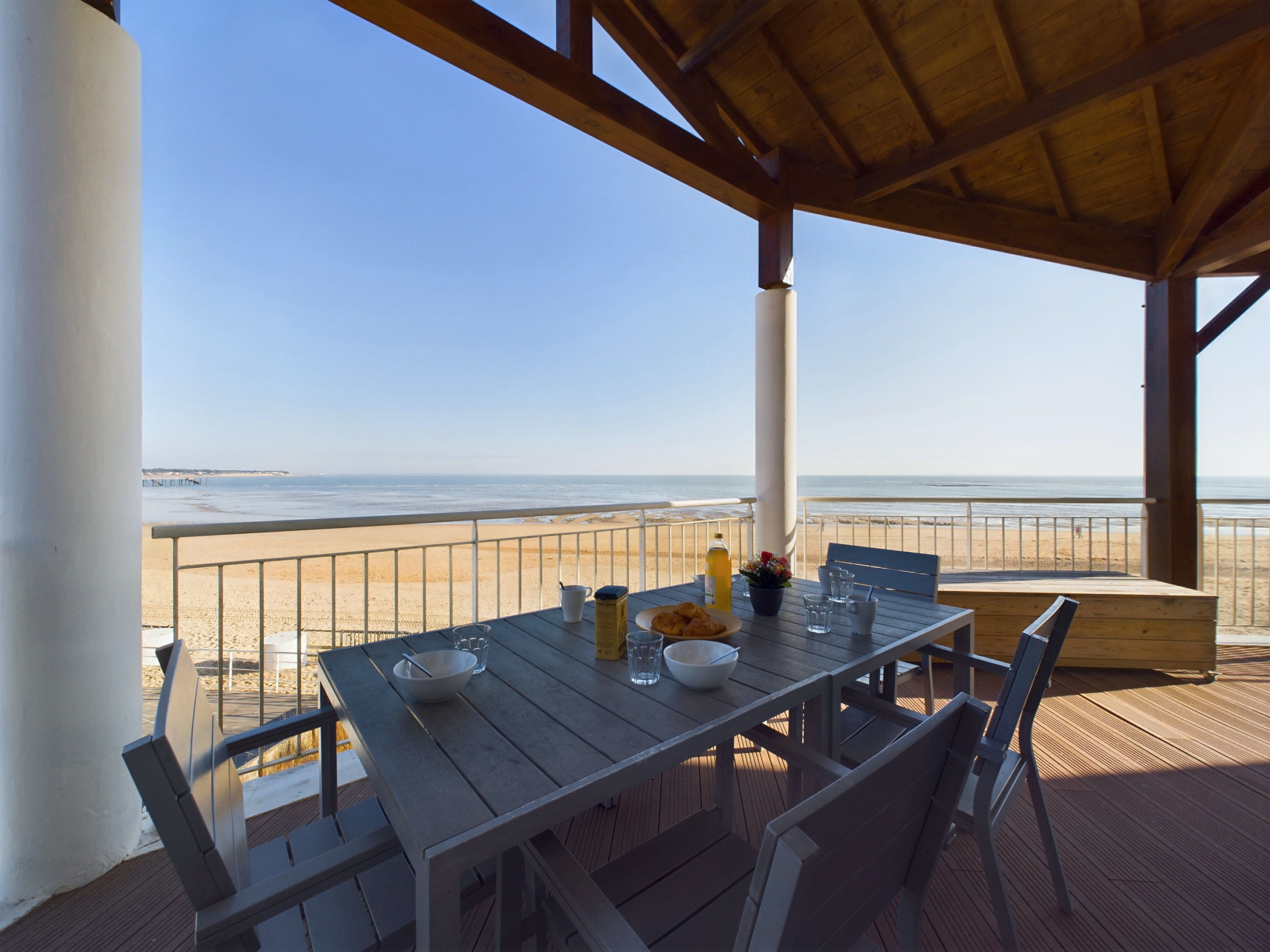  à La Tranche-sur-Mer - Bord de plage, appartement pour 12, vue mer