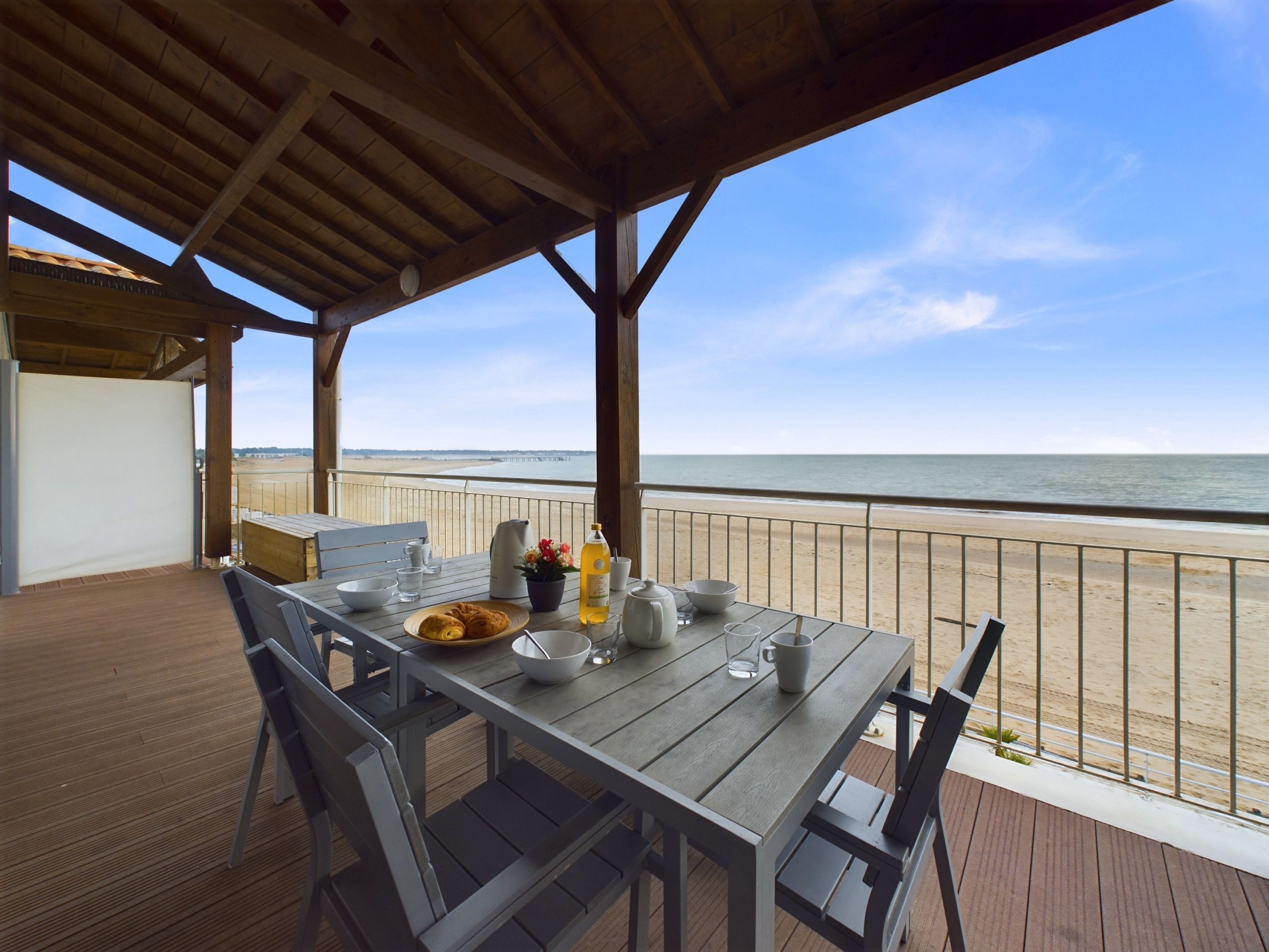  à La Tranche-sur-Mer - Sur la plage, appartement avec terrasse et vue mer
