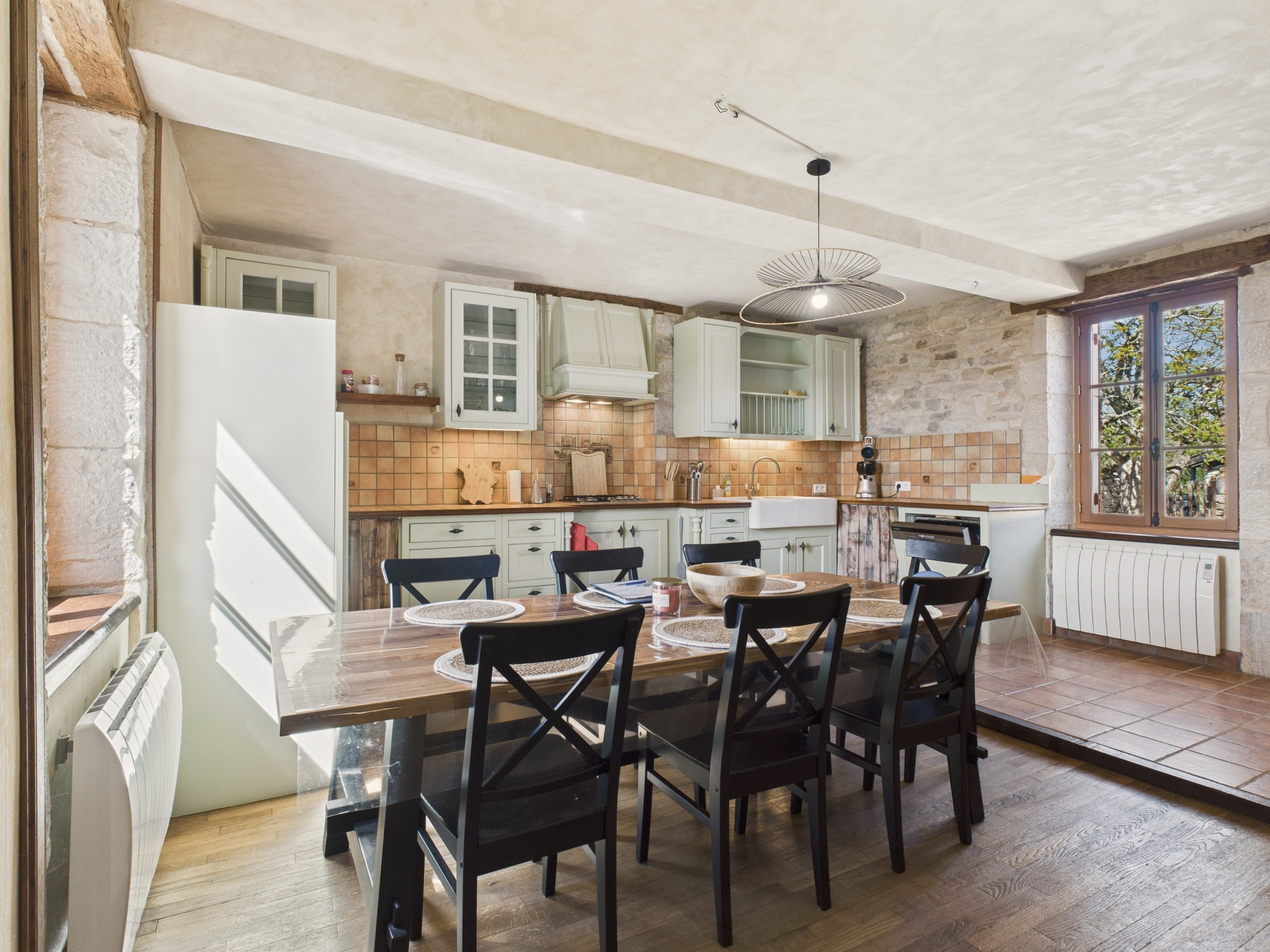  à Gabillou - À la campagne, belle maison pour 8 avec piscine