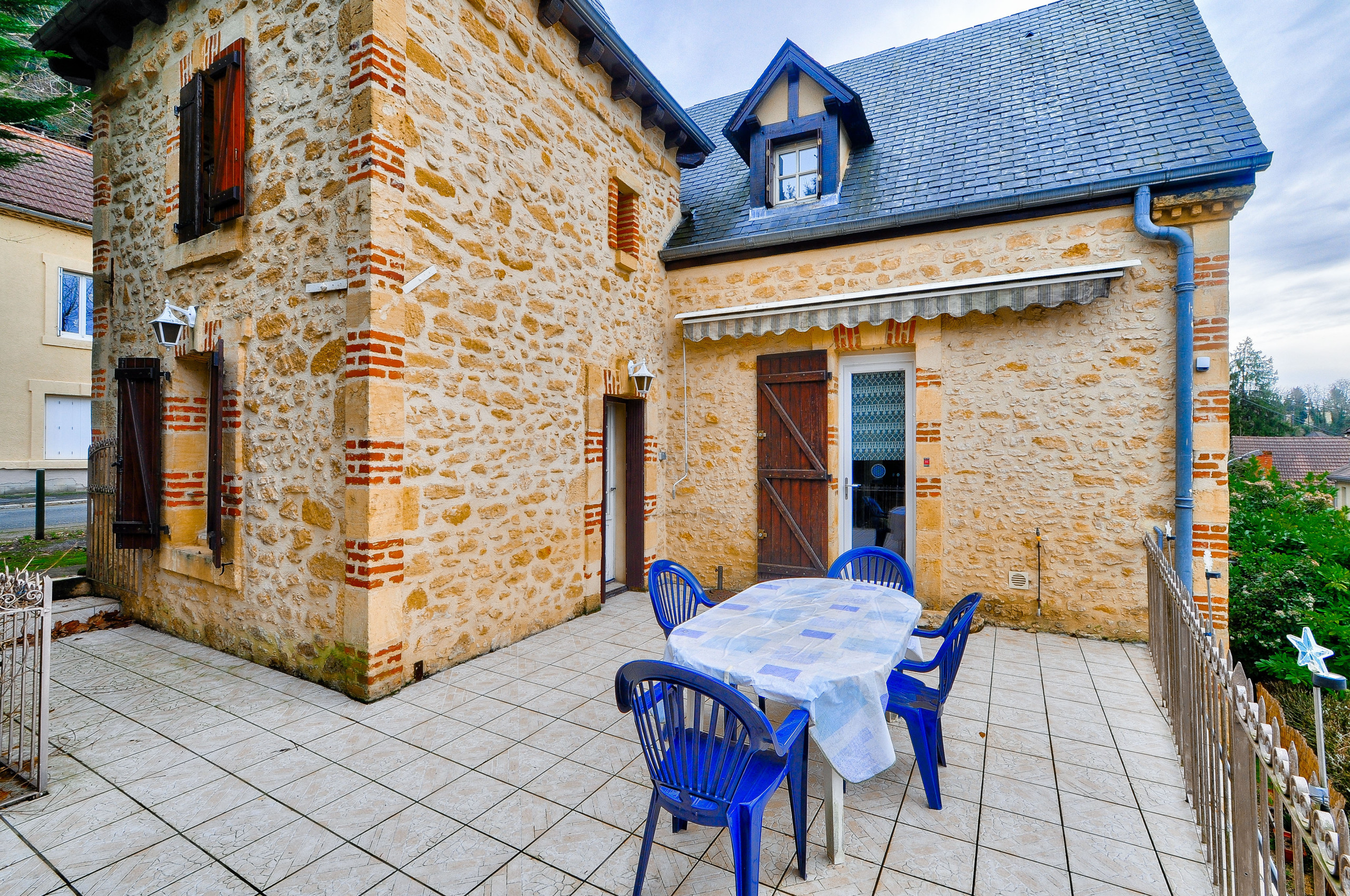 à Sarlat-la-Canéda - Maison en pierre avec une terrasse, idéal pour 4