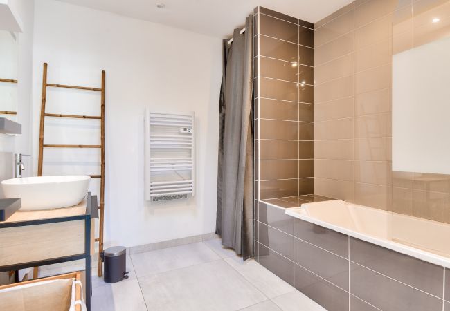 Maison à La Guérinière - 340m des plages - Maison avec jardin pour 12 Maison à La Guérinière - 340m des plages - Maison avec jardin pour 12