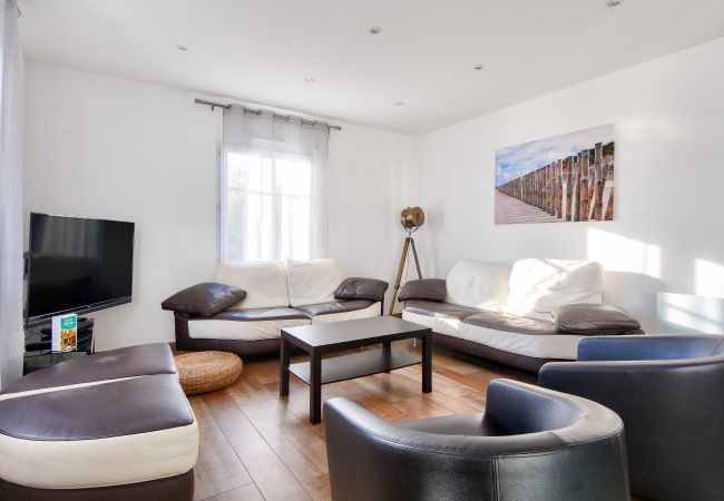 Maison à La Guérinière - 340m des plages - Maison avec jardin pour 12 Maison à La Guérinière - 340m des plages - Maison avec jardin pour 12