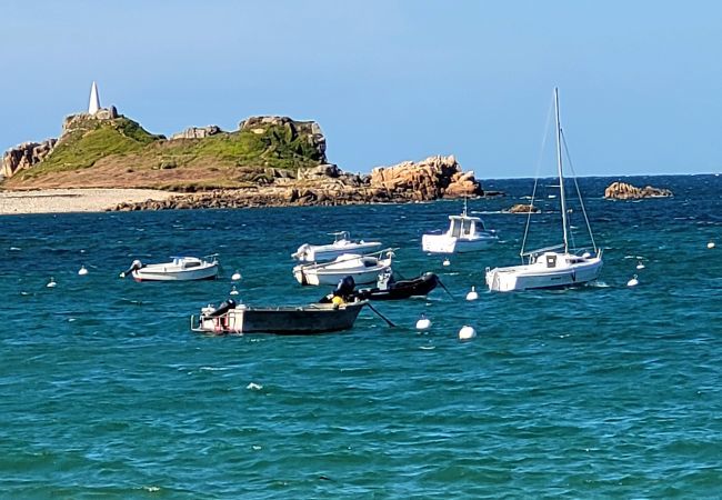 Maison à Penvénan - Maison à 400m de la plage, pour 6 personnes  Maison à Penvénan - Maison à 400m de la plage, pour 6 personnes