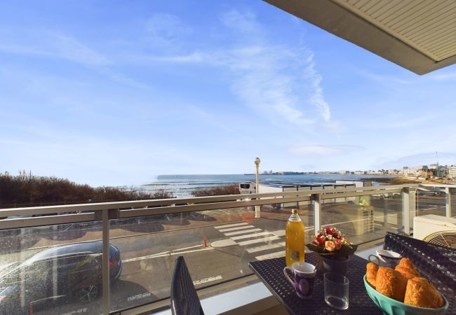 Appartement à Les Sables-d´Olonne - Appartement avec balcon vue mer pour 6 personnes! Appartement à Les Sables-d´Olonne - Appartement avec balcon vue mer pour 6 personnes!