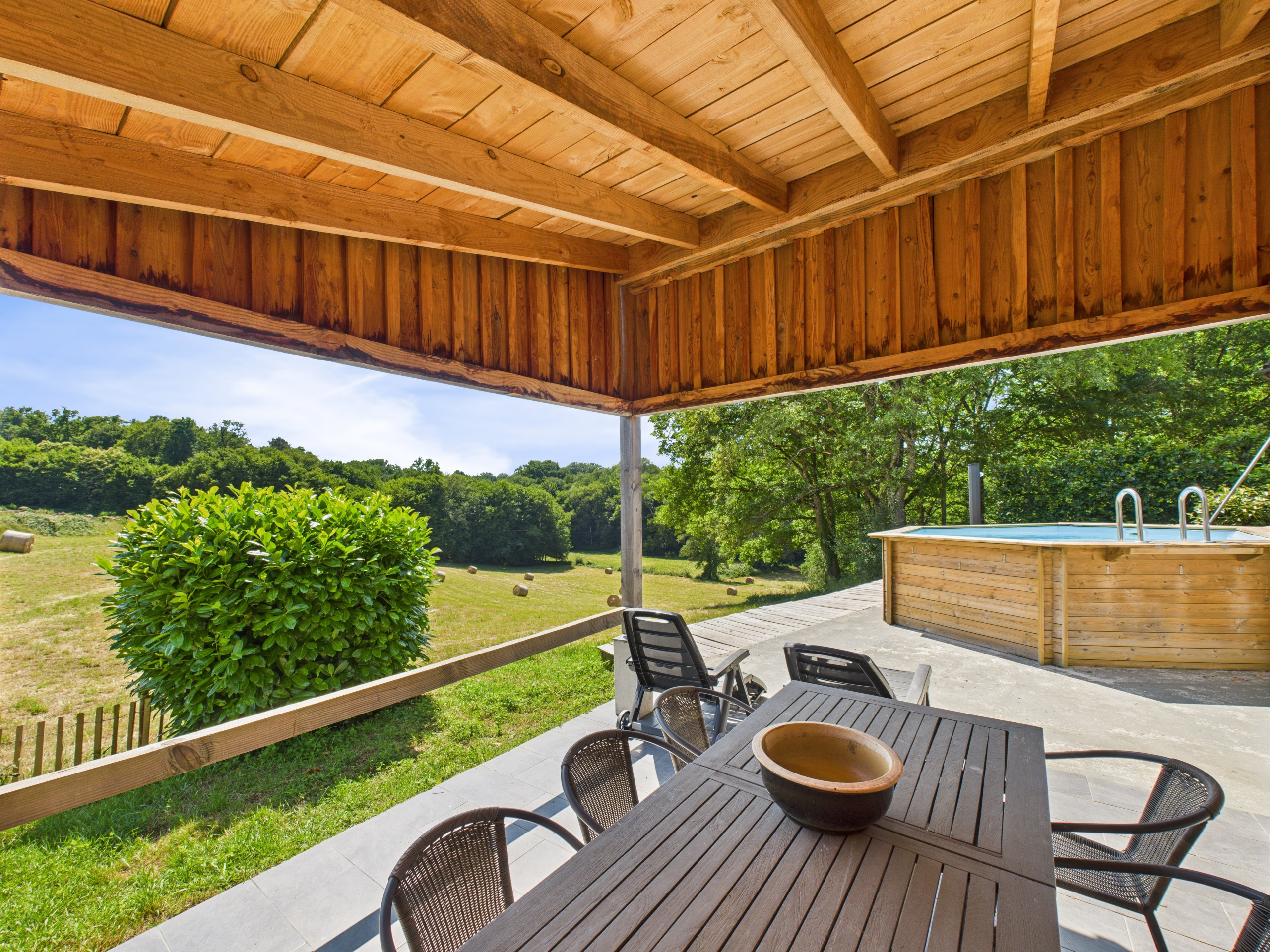  à Rouffignac-Saint-Cernin-de-Reilhac - Au coeur de la Dordogne, maison pour 6, piscine