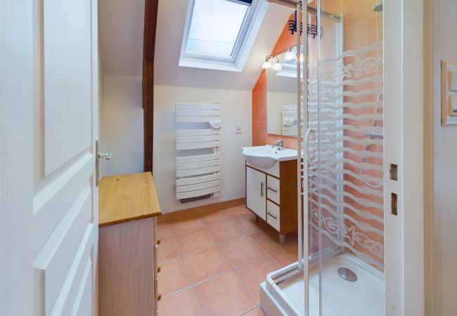 Maison à Concarneau - À 110 m de la plage, maison pour 6 personnes  Maison à Concarneau - À 110 m de la plage, maison pour 6 personnes