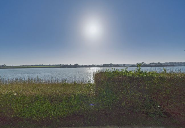 Appartement à Plouguerneau - Vue mer - Maison avec  jardin pour 2  Appartement à Plouguerneau - Vue mer - Maison avec  jardin pour 2