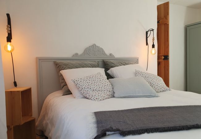 Maison à Guissény - Jolie maison en pierre avec  jardin arboré pour 6 Maison à Guissény - Jolie maison en pierre avec  jardin arboré pour 6