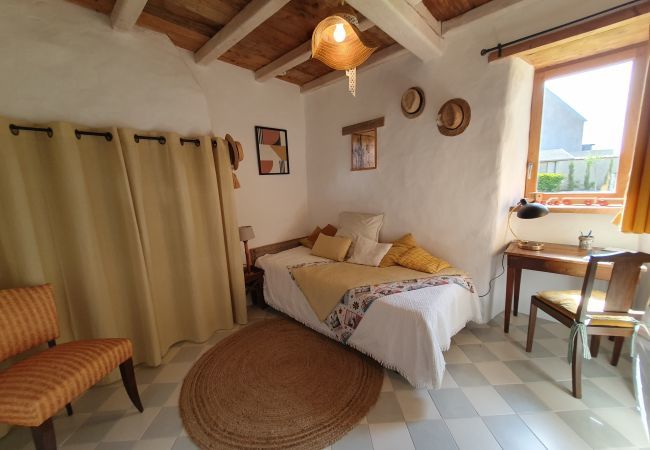 Maison à Guissény - Jolie maison en pierre avec  jardin arboré pour 6 Maison à Guissény - Jolie maison en pierre avec  jardin arboré pour 6