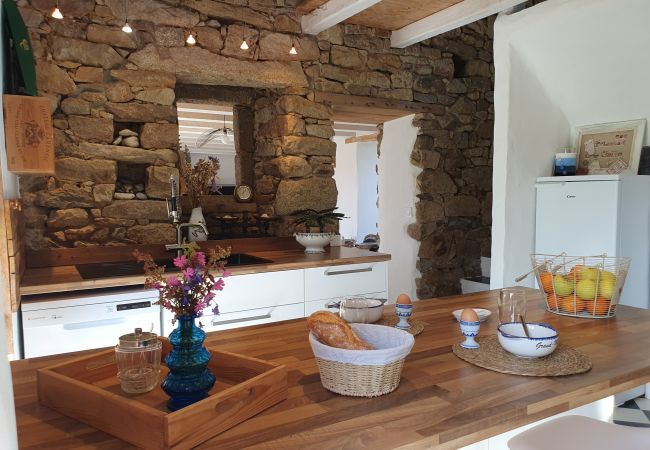 Maison à Guissény - Jolie maison en pierre avec  jardin arboré pour 6 Maison à Guissény - Jolie maison en pierre avec  jardin arboré pour 6