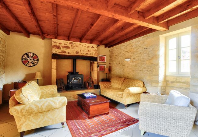 Maison à Saint-Léon-sur-Vézère - Maison en pierre au pied de La Vézère, pour 6 Maison à Saint-Léon-sur-Vézère - Maison en pierre au pied de La Vézère, pour 6