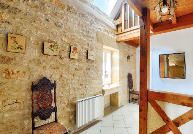 Maison à Saint-Léon-sur-Vézère - Maison en pierre au pied de La Vézère, pour 6 Maison à Saint-Léon-sur-Vézère - Maison en pierre au pied de La Vézère, pour 6