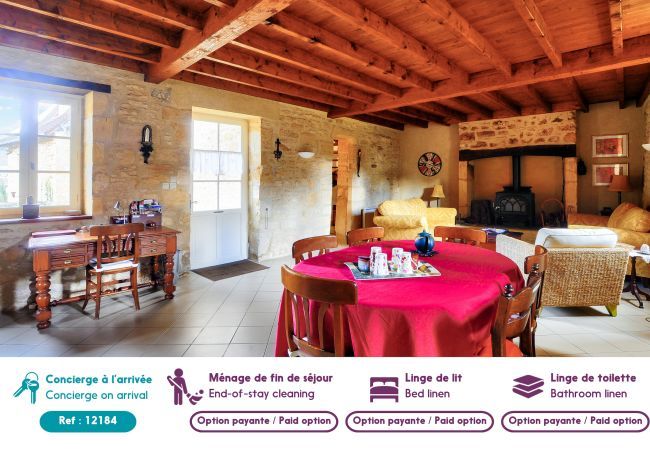 Maison à Saint-Léon-sur-Vézère - Maison en pierre au pied de La Vézère, pour 6 Maison à Saint-Léon-sur-Vézère - Maison en pierre au pied de La Vézère, pour 6