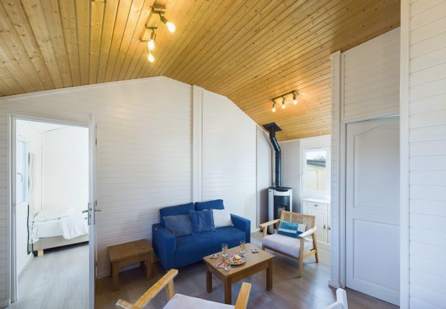 Bungalow à Pont-l´Abbé - Chalet pour 4 dans une résidence avec piscine  Bungalow à Pont-l´Abbé - Chalet pour 4 dans une résidence avec piscine