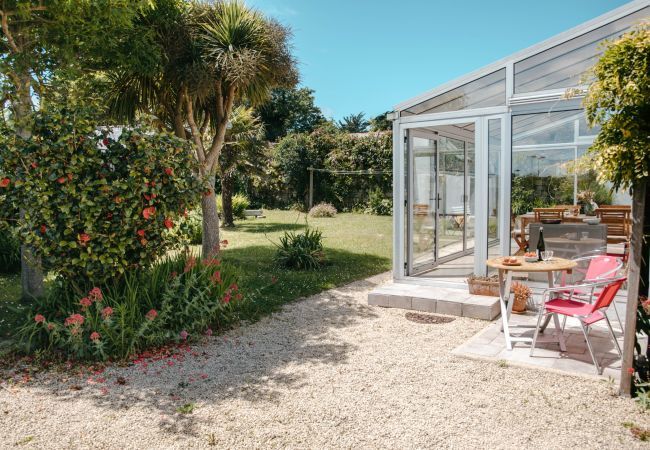 Maison à Plouguerneau - Charmante maison en pierre avec jardin à Lilia