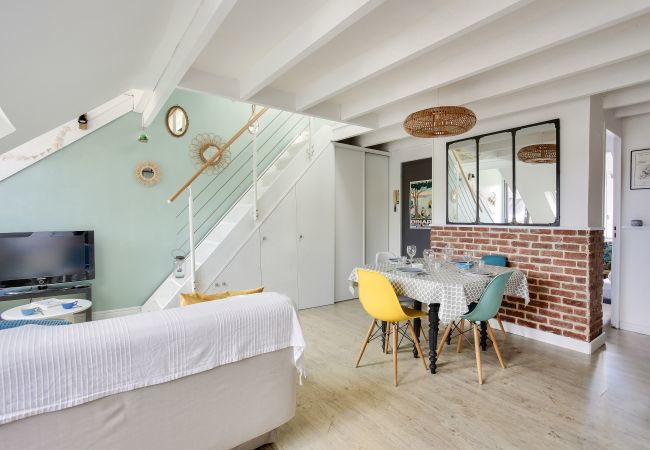 Appartement à Dinard - Appartement pour 4 à 200m de la plage du Prieuré Appartement à Dinard - Appartement pour 4 à 200m de la plage du Prieuré