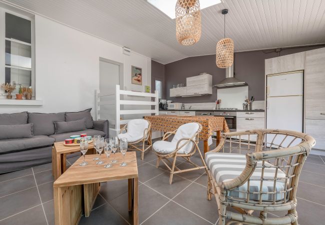 Appartement à Saint-Brevin-les-Pins - Appart-patio Centre-ville à 100m de la plage