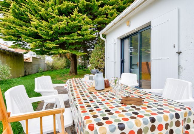 Maison à La Guérinière - Maison pour 6 avec jardin - 800 m de la plage Maison à La Guérinière - Maison pour 6 avec jardin - 800 m de la plage