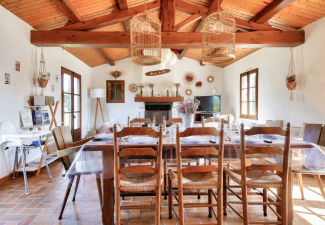 Maison à Noirmoutier-en-l´Ile - Villa pour 10 avec piscine et jardin Maison à Noirmoutier-en-l´Ile - Villa pour 10 avec piscine et jardin
