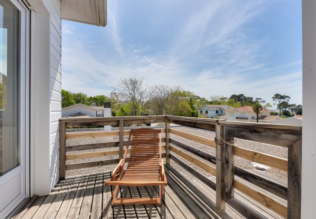 Villa à Lanton - Villa pour 9 sur le Port de Taussat avec piscine Villa à Lanton - Villa pour 9 sur le Port de Taussat avec piscine