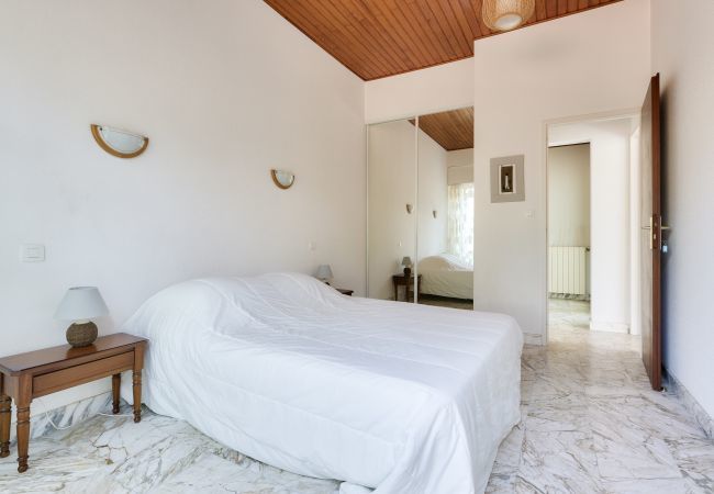 Villa à Lanton - Villa pour 9 sur le Port de Taussat avec piscine Villa à Lanton - Villa pour 9 sur le Port de Taussat avec piscine