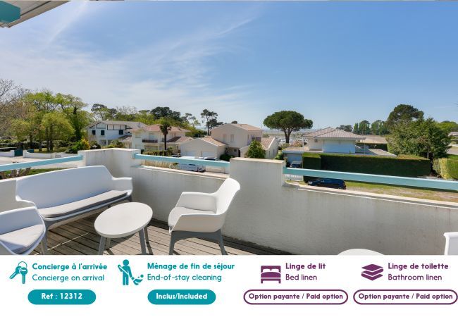 Villa à Lanton - Villa pour 9 sur le Port de Taussat avec piscine Villa à Lanton - Villa pour 9 sur le Port de Taussat avec piscine