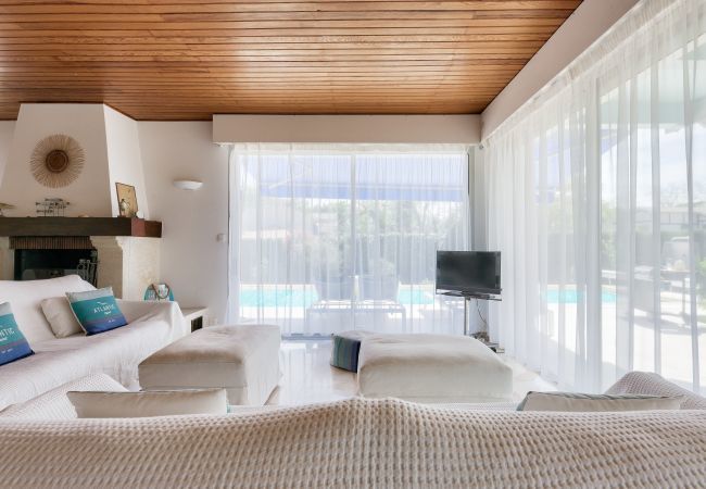 Villa à Lanton - Villa pour 9 sur le Port de Taussat avec piscine Villa à Lanton - Villa pour 9 sur le Port de Taussat avec piscine