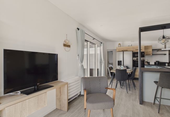 Chalet à Saint-Gilles-Croix-de-Vie - Chalet neuf pour 6 avec piscine chauffée à l'année Chalet à Saint-Gilles-Croix-de-Vie - Chalet neuf pour 6 avec piscine chauffée à l'année