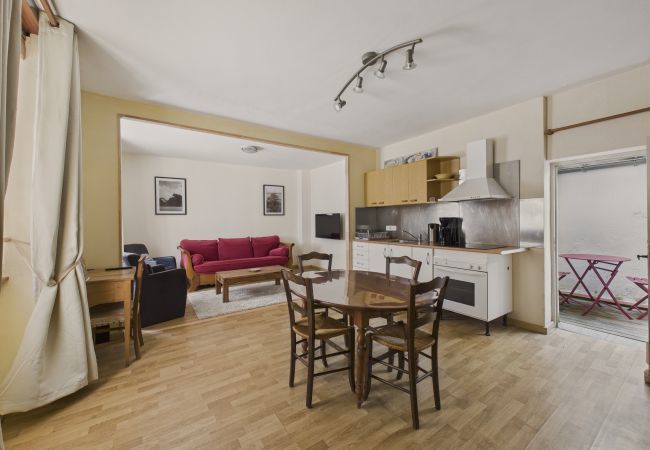 Maison à Sarlat-la-Canéda - Plein centre ville - maison pour 4 avec terrasse