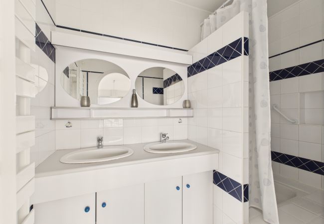 Appartement à Pornichet - Vue mer - Appartement pour 6 - 5 m de la plage Appartement à Pornichet - Vue mer - Appartement pour 6 - 5 m de la plage