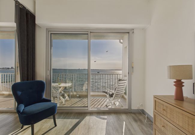 Appartement à Le Pouliguen - Balcon face à l'océan pour 4 - accès direct plage Appartement à Le Pouliguen - Balcon face à l'océan pour 4 - accès direct plage