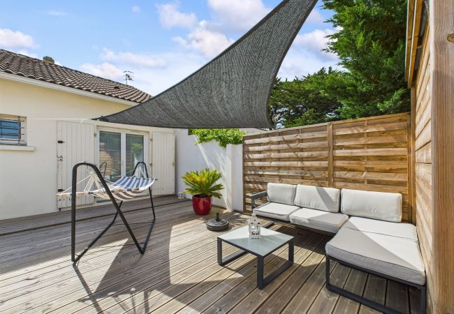 Maison à L'Aiguillon-la-Presqu'île - 200m plage - grande terrasse pour 4 personnes