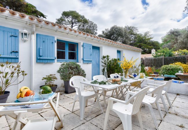 Maison à Noirmoutier-en-l´Ile - 100 m de la plage - 6 adultes / 4 enfants - Jardin Maison à Noirmoutier-en-l´Ile - 100 m de la plage - 6 adultes / 4 enfants - Jardin