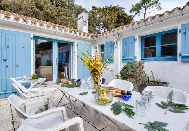 Maison à Noirmoutier-en-l´Ile - 100 m de la plage - 6 adultes / 4 enfants - Jardin Maison à Noirmoutier-en-l´Ile - 100 m de la plage - 6 adultes / 4 enfants - Jardin