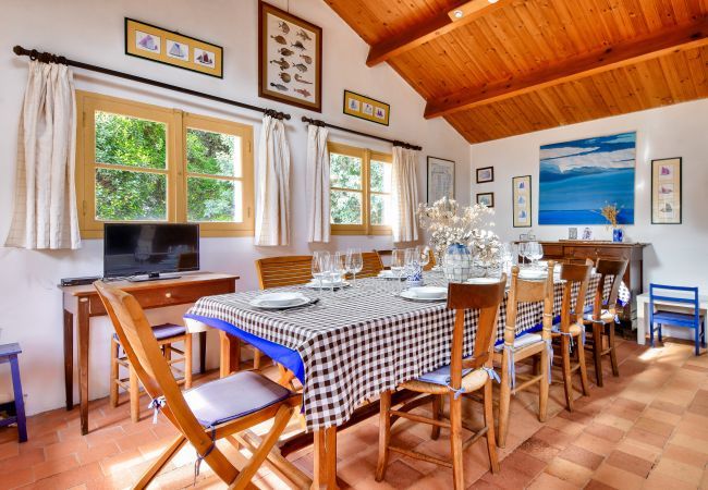 Maison à Noirmoutier-en-l´Ile - 100 m de la plage - 6 adultes / 4 enfants - Jardin Maison à Noirmoutier-en-l´Ile - 100 m de la plage - 6 adultes / 4 enfants - Jardin