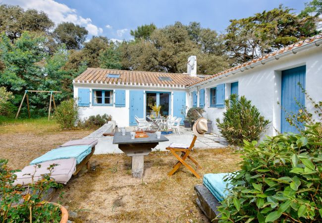 Maison à Noirmoutier-en-l´Ile - 100 m de la plage - 6 adultes / 4 enfants - Jardin Maison à Noirmoutier-en-l´Ile - 100 m de la plage - 6 adultes / 4 enfants - Jardin