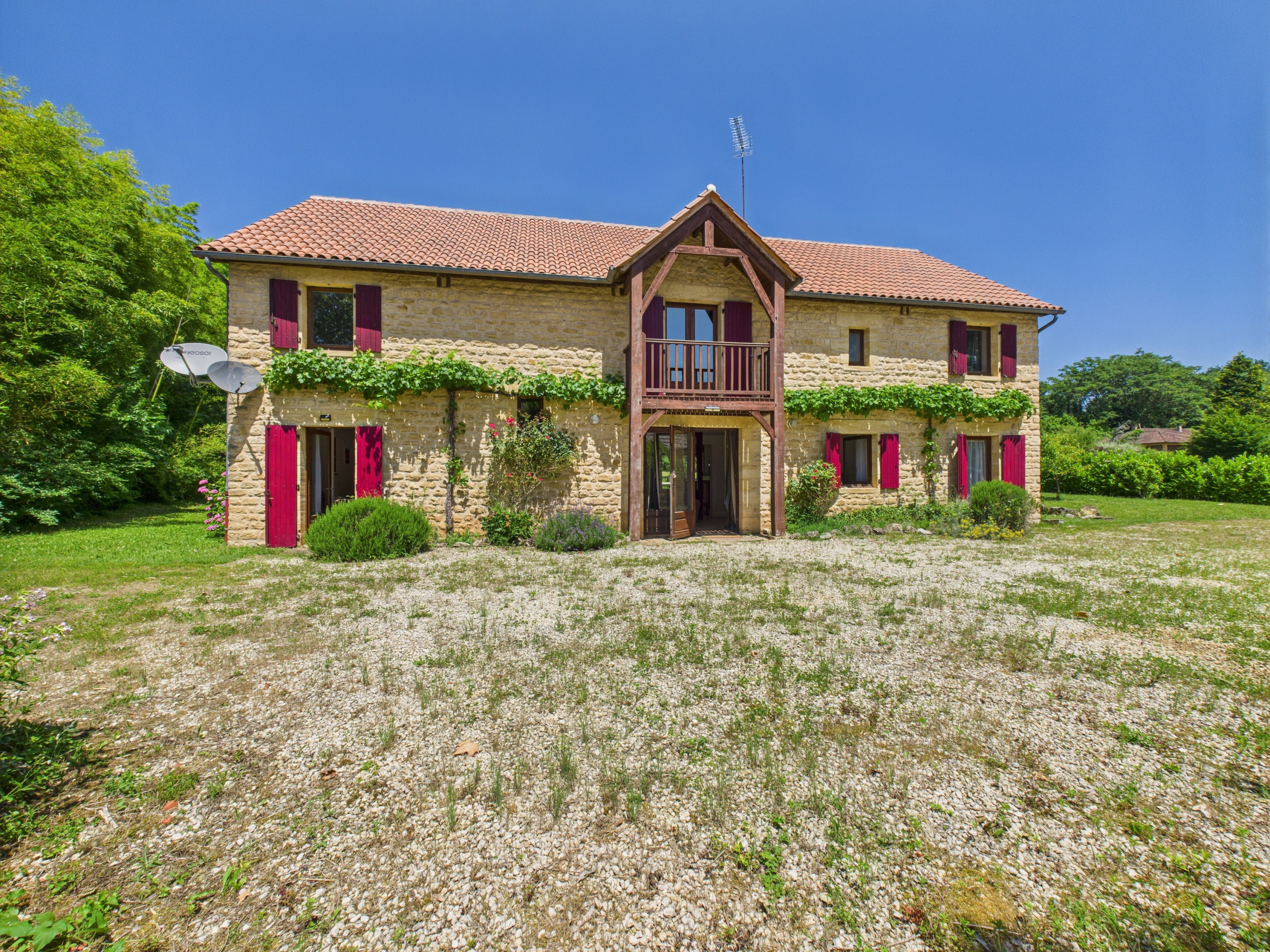  à Peyzac-le-Moustier - Piscine privée - jolie maison 10 adultes 2 enfants