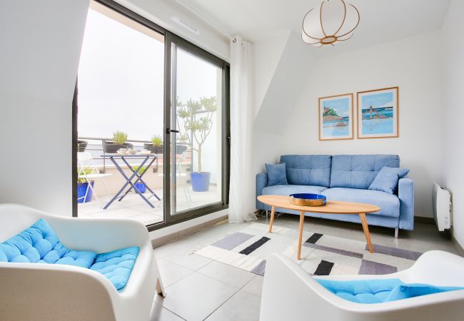 Studio à Dinard - Studio pour 2 avec balcon à 700 m de la plage Studio à Dinard - Studio pour 2 avec balcon à 700 m de la plage