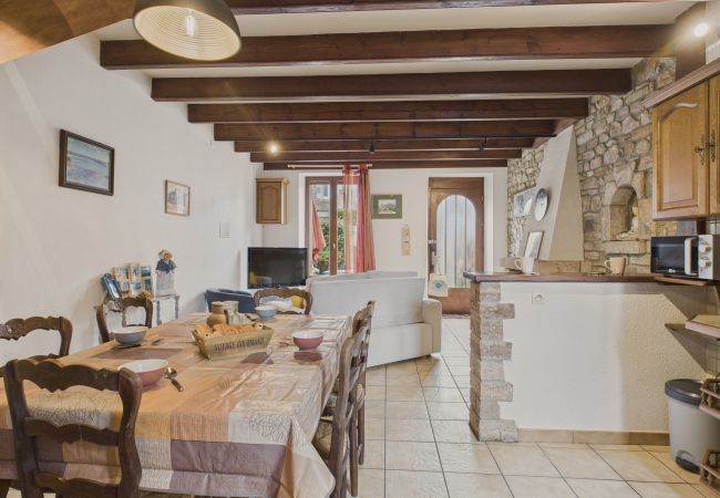 Maison à Erquy - Maison en pierre avec jardin pour 4 personnes Maison à Erquy - Maison en pierre avec jardin pour 4 personnes