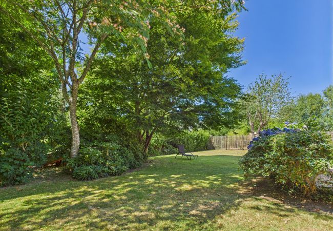 Maison à Fouesnant - Grand jardin et terrasse - 6 adultes, 2 enfants Maison à Fouesnant - Grand jardin et terrasse - 6 adultes, 2 enfants