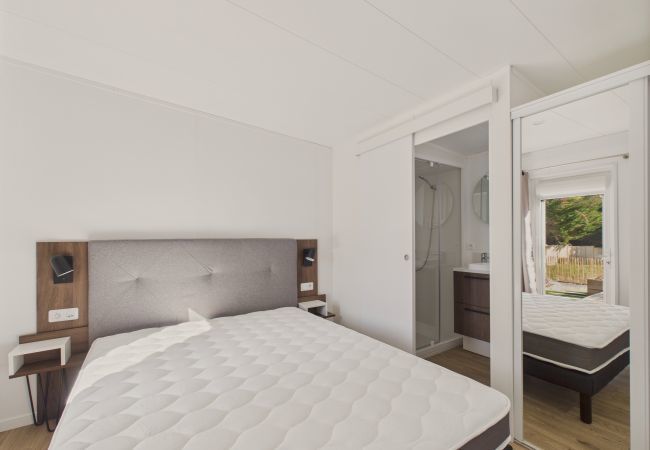 Chalet à Saint-Gilles-Croix-de-Vie - Chalet avec piscine pour 4 adultes/2 enfants Chalet à Saint-Gilles-Croix-de-Vie - Chalet avec piscine pour 4 adultes/2 enfants