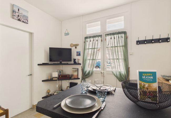 Appartement à Saint-Gilles-Croix-de-Vie - 200m de la plage, jardin, 2 adultes 2 enfants Appartement à Saint-Gilles-Croix-de-Vie - 200m de la plage, jardin, 2 adultes 2 enfants